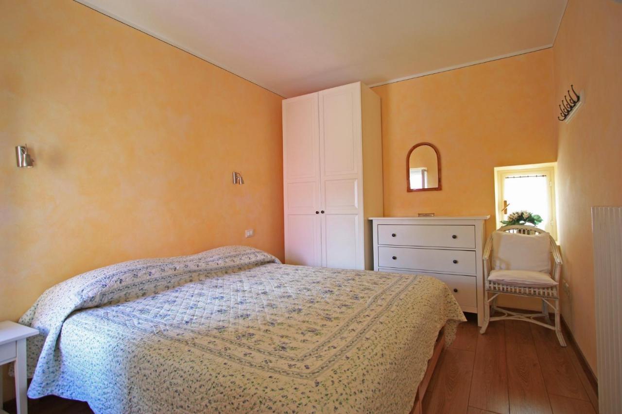 Casa Marsilva - Holiday Apartment With Roof Terrace, Near The Lake Toscolano Maderno Dış mekan fotoğraf